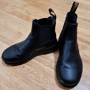 Dr. Martin Chelsea Boots. Black. Size 6